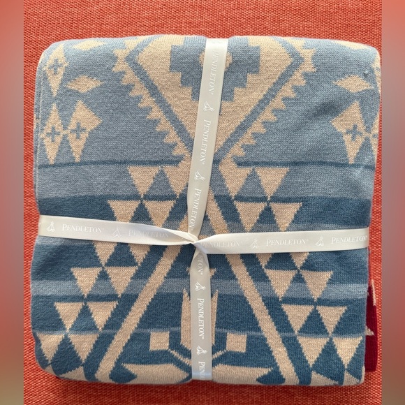 NWT Pendleton Organic Cotton Baby Blanket and Beanie knit set - Picture 3 of 6